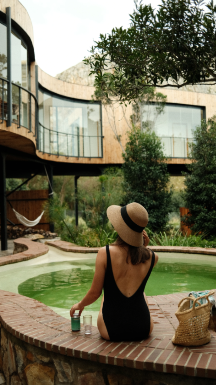 Poolside perspective back to the elevated facade